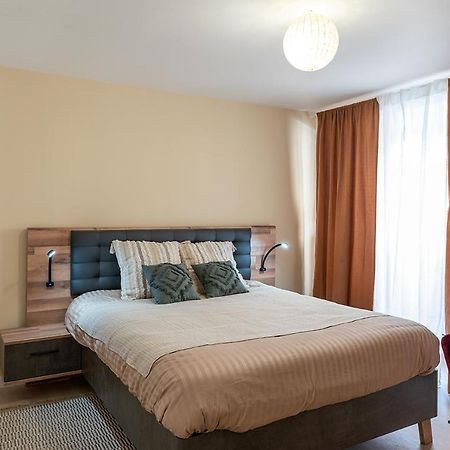 Apartament Logis Face A L'Abbatiale Beaulieu-sur-Dordogne Zewnętrze zdjęcie